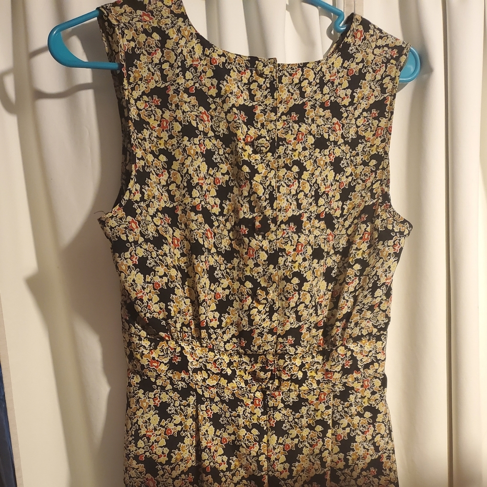 Flower Dress - Picture 3 of 4